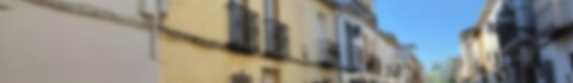 4 bedroom Townhouse for sale