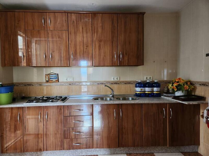 4 bedroom Townhouse for sale