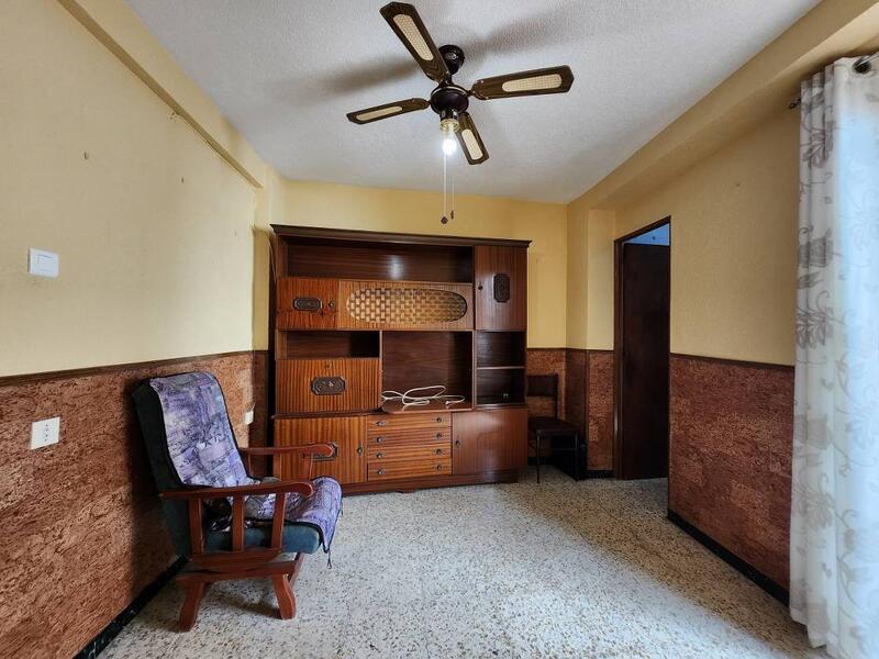 4 slaapkamer Gezinswoning Te koop