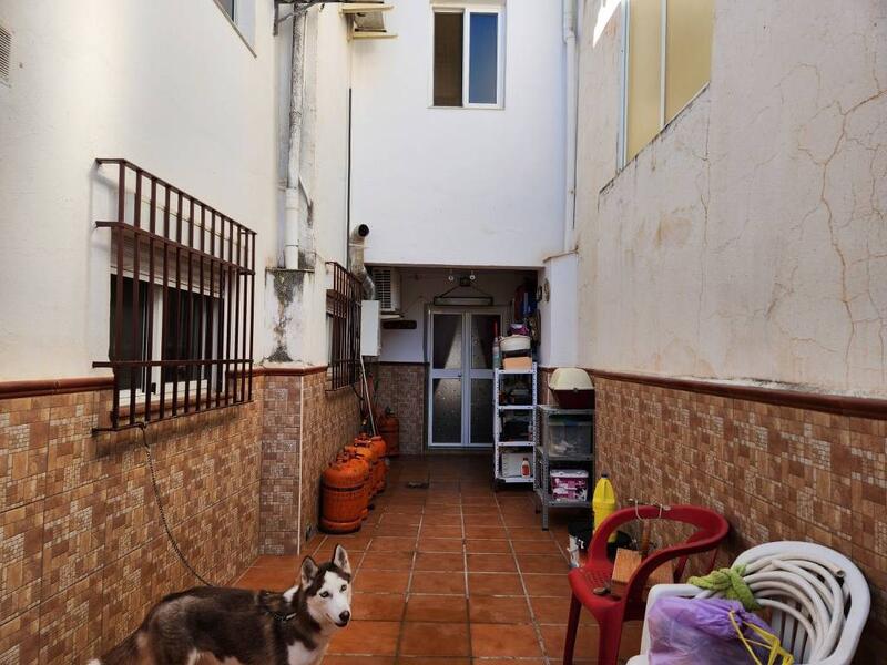 4 bedroom Townhouse for sale 4 bedroom Townhouse for sale
