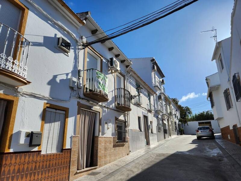4 bedroom Townhouse for sale 4 bedroom Townhouse for sale