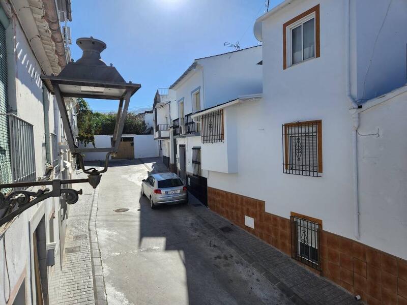 4 bedroom Townhouse for sale 4 bedroom Townhouse for sale