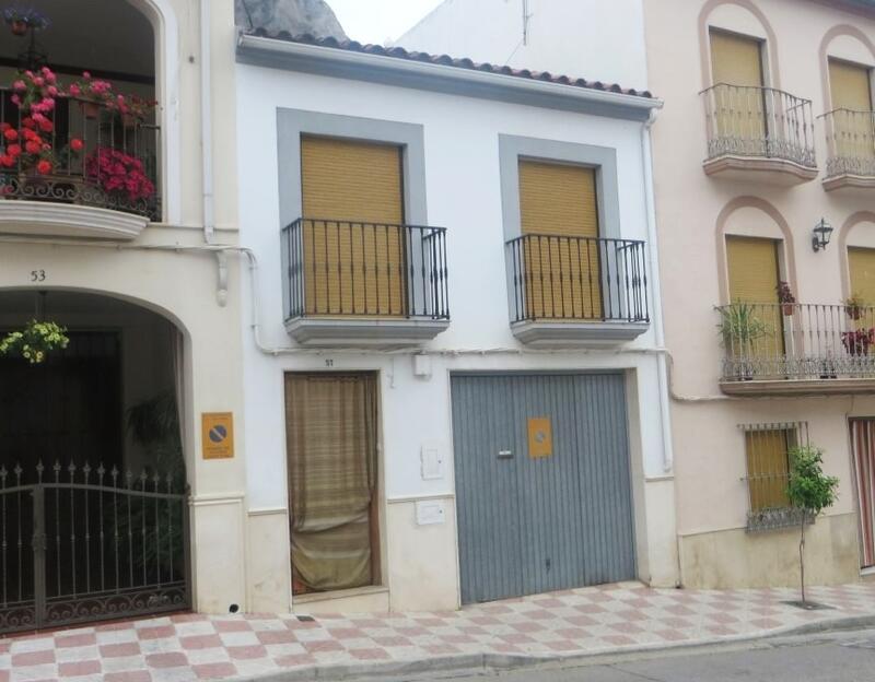 Townhouse for sale in Luque, Córdoba Townhouse for sale in Luque, Córdoba