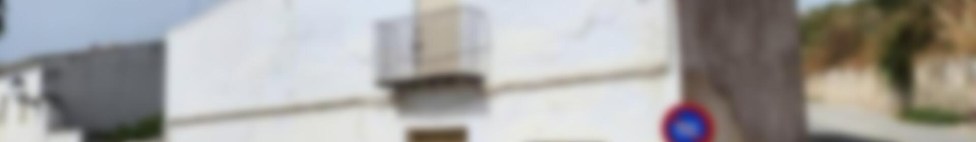 5 bedroom Townhouse for sale