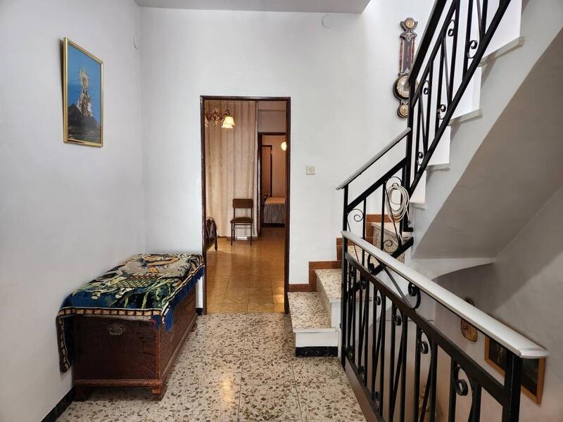 8 bedroom Townhouse for sale 8 bedroom Townhouse for sale