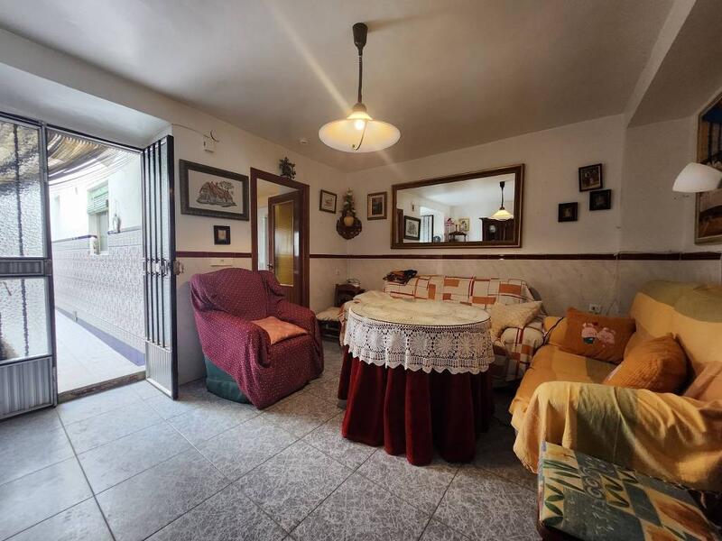 8 bedroom Townhouse for sale 8 bedroom Townhouse for sale