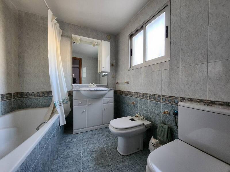 3 bedroom Townhouse for sale