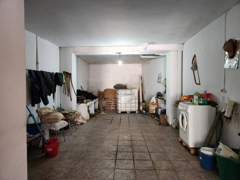 3 bedroom Townhouse for sale