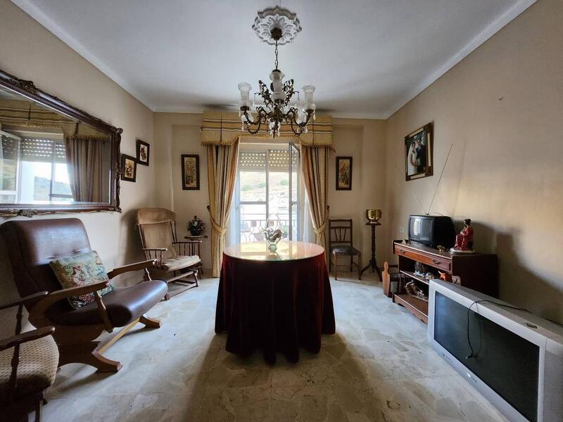 3 bedroom Townhouse for sale