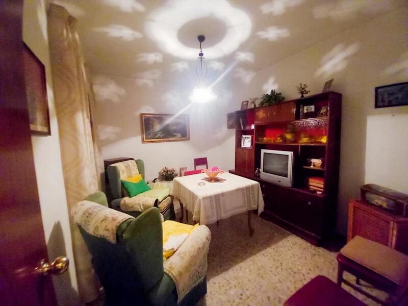 3 спальная комната квартира продается