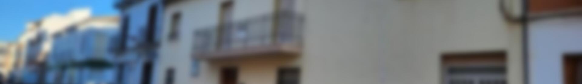 4 спальная комната городская тюрьма продается