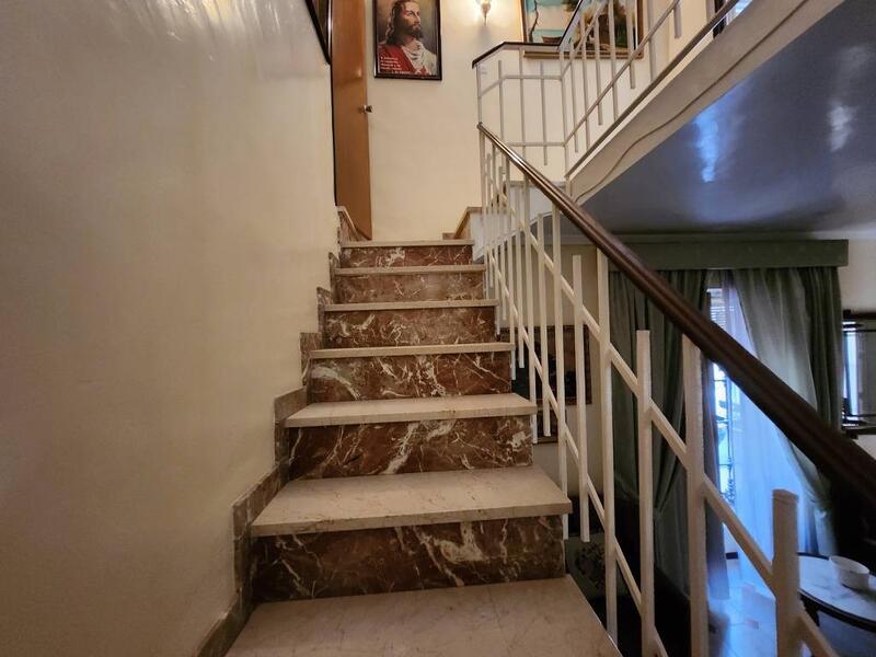 4 спальная комната городская тюрьма продается