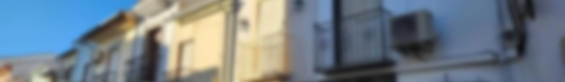 4 спальная комната городская тюрьма продается