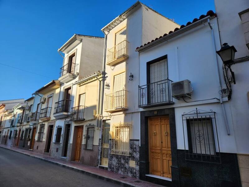 городская тюрьма продается в Benameji, Córdoba