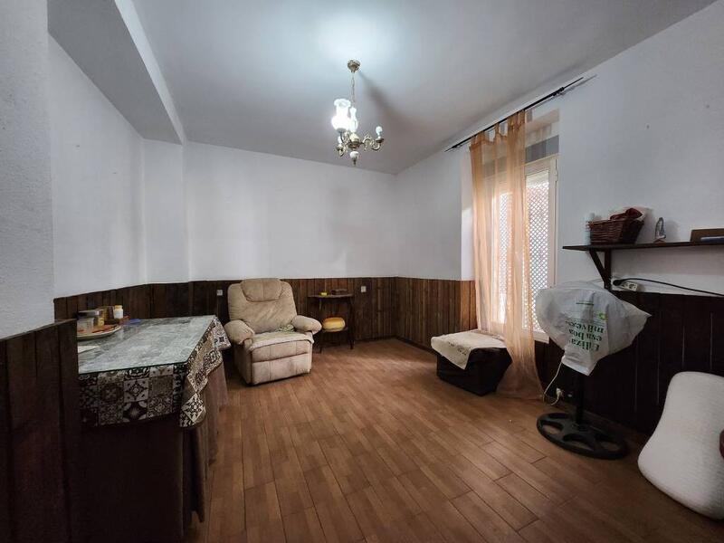 5 slaapkamer Gezinswoning Te koop 5 slaapkamer Gezinswoning Te koop