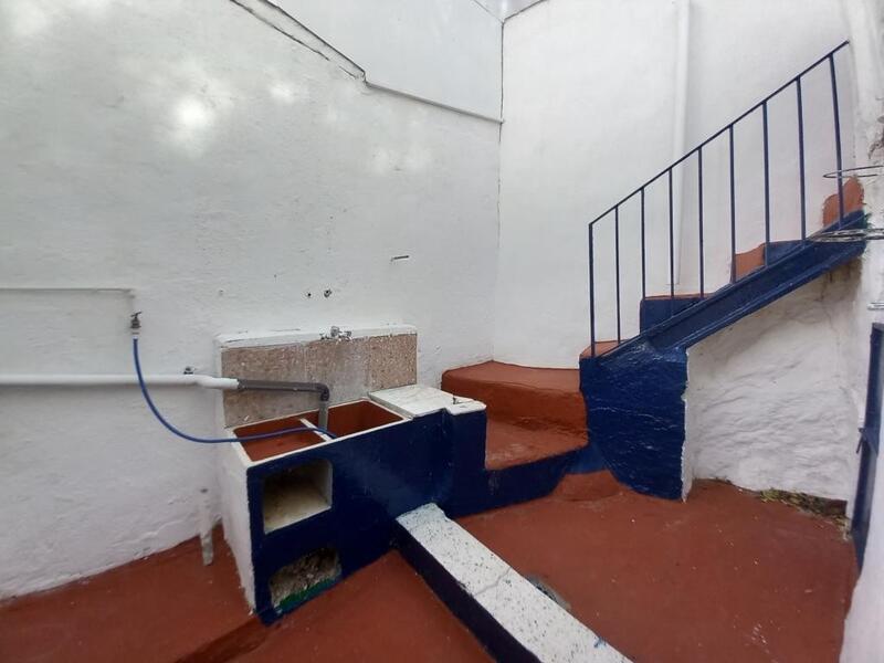 3 bedroom Townhouse for sale