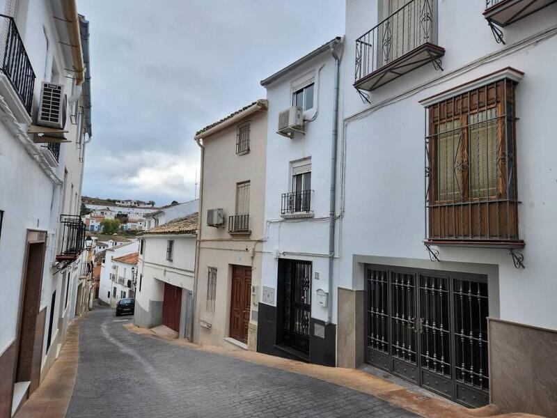 Townhouse for sale in Luque, Córdoba