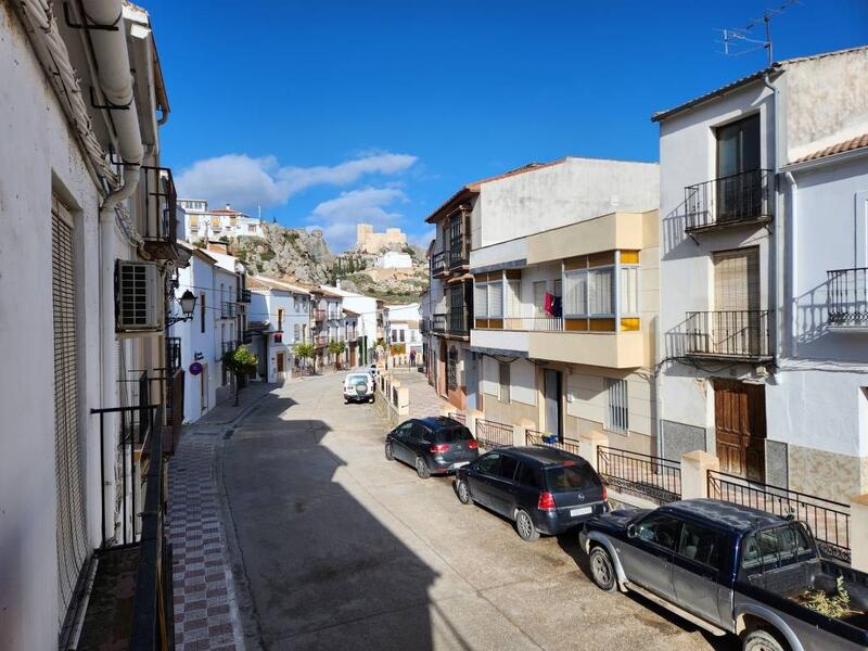 7 sovrum Radhus till salu