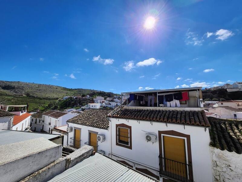 4 Schlafzimmer Stadthaus zu verkaufen