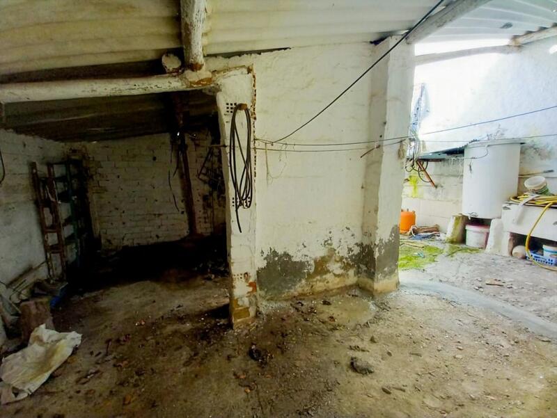 5 soveværelse Landsted til salg