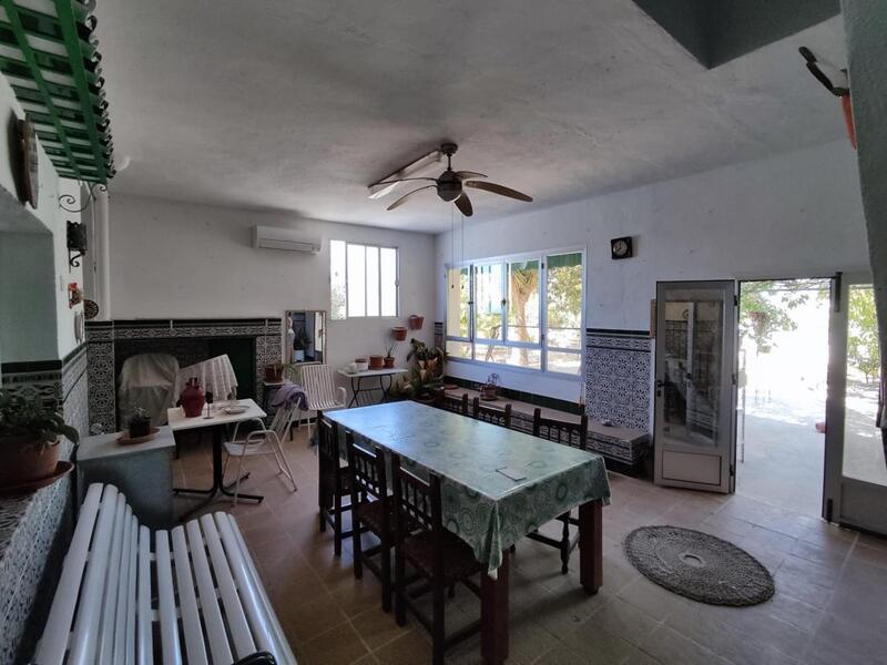 3 soveværelse Byhus til salg