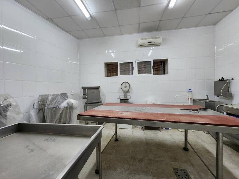 3 Cuarto Local Comercial en venta