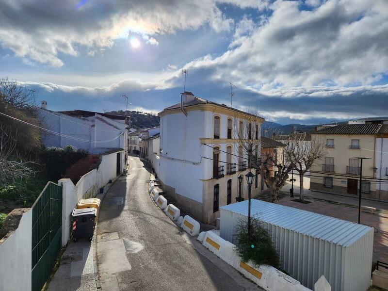 3 Cuarto Local Comercial en venta