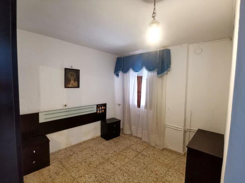 4 Schlafzimmer Stadthaus zu verkaufen