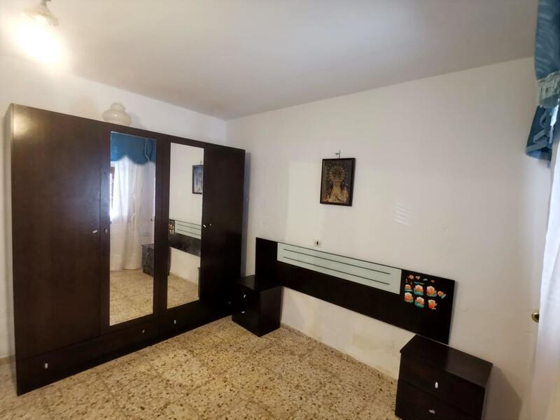 4 Schlafzimmer Stadthaus zu verkaufen