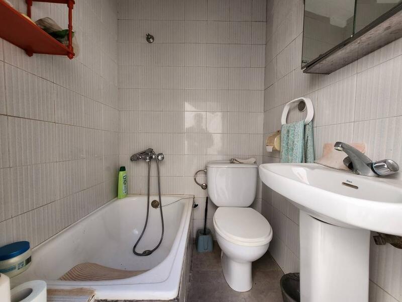 4 bedroom Townhouse for sale