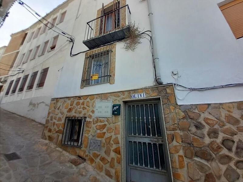 Townhouse for sale in Martos, Jaén