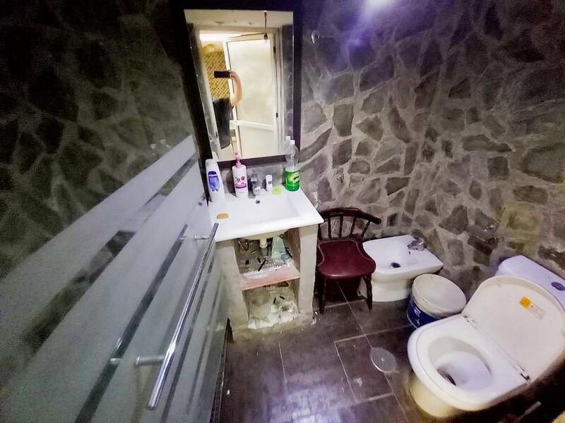 4 bedroom Townhouse for sale