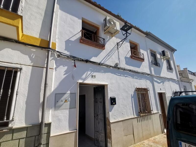 3 sovrum Radhus till salu