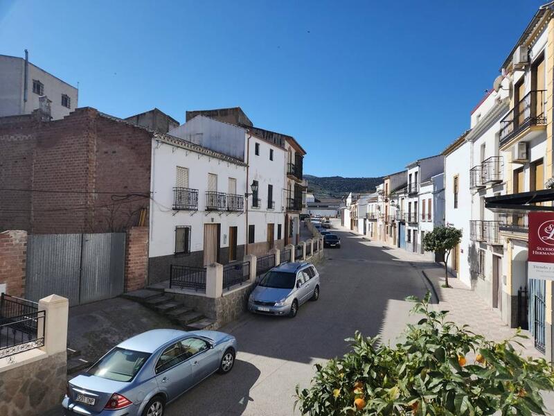 4 Schlafzimmer Stadthaus zu verkaufen