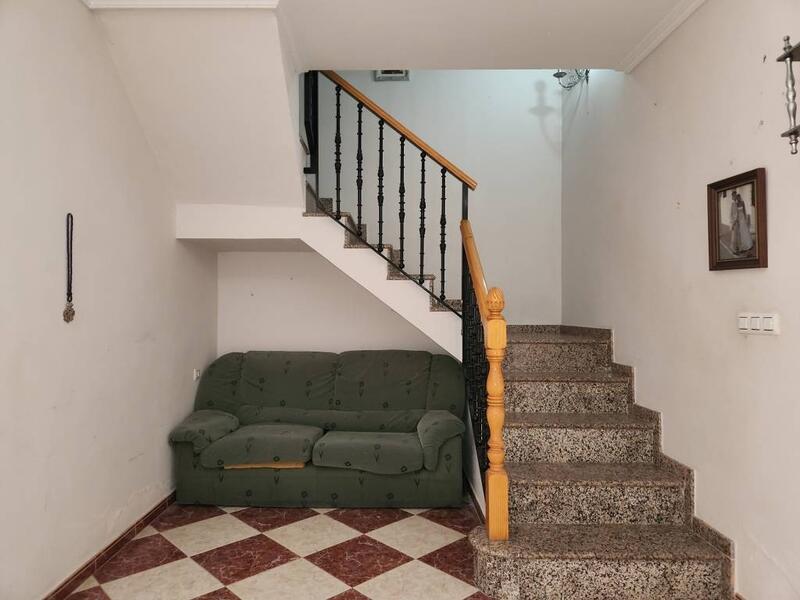 4 Schlafzimmer Stadthaus zu verkaufen