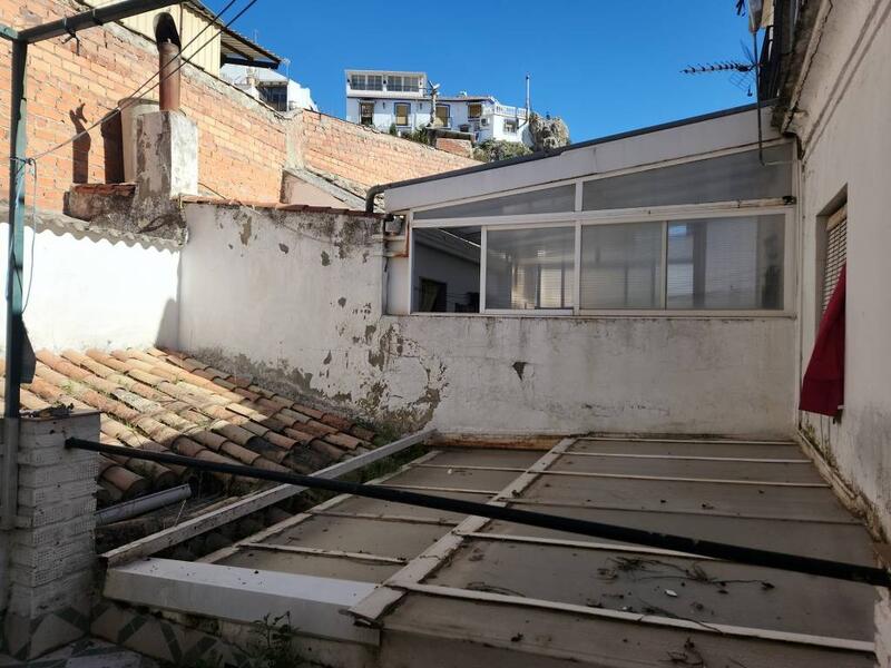 4 Schlafzimmer Stadthaus zu verkaufen