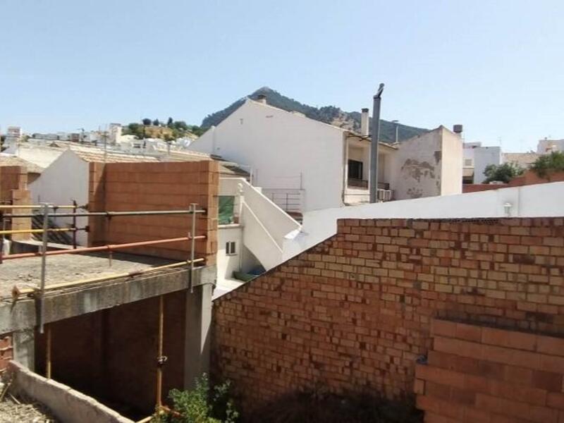 3 slaapkamer Gezinswoning Te koop