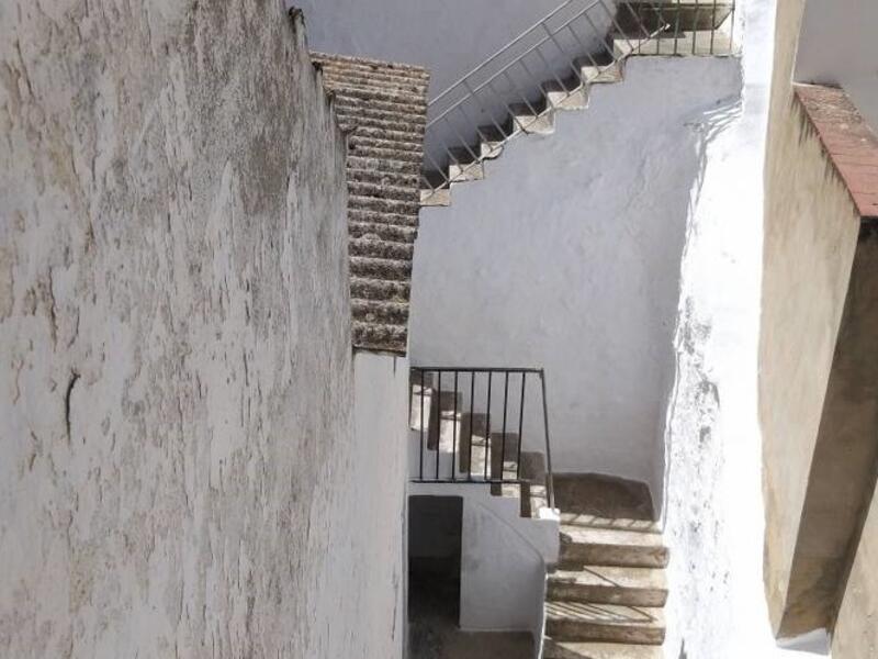 3 slaapkamer Gezinswoning Te koop