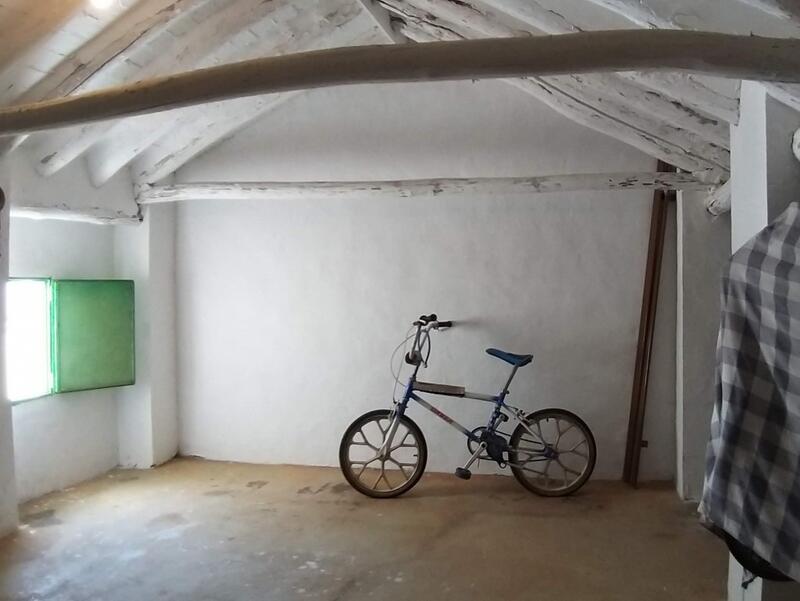 3 slaapkamer Gezinswoning Te koop