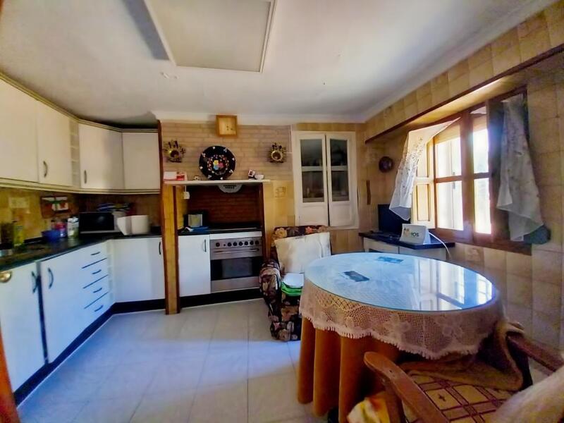 5 bedroom Country House for sale 5 bedroom Country House for sale