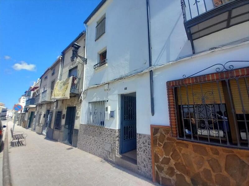 Adosado en venta en Martos, Jaén Adosado en venta en Martos, Jaén