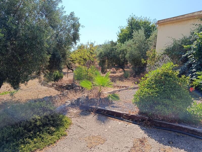 Country House for sale in Fuente Tojar, Córdoba