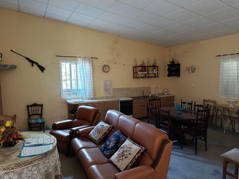 2 bedroom Country House for sale 2 bedroom Country House for sale