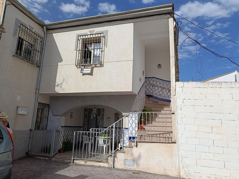 Townhouse for sale in Fuente Tojar, Córdoba