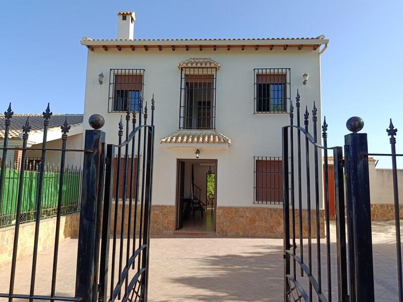 Landhaus zu verkaufen in Luque, Córdoba Landhaus zu verkaufen in Luque, Córdoba