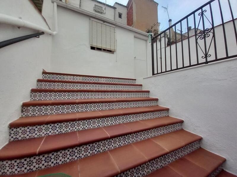 3 bedroom Townhouse for sale