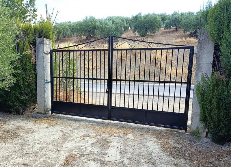 3 bedroom Country House for sale 3 bedroom Country House for sale