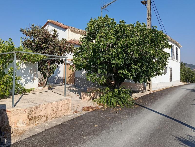 Lantställe till salu i Sabariego, Jaén