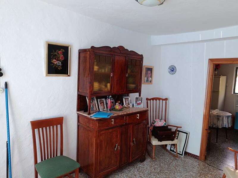 3 bedroom Country House for sale 3 bedroom Country House for sale