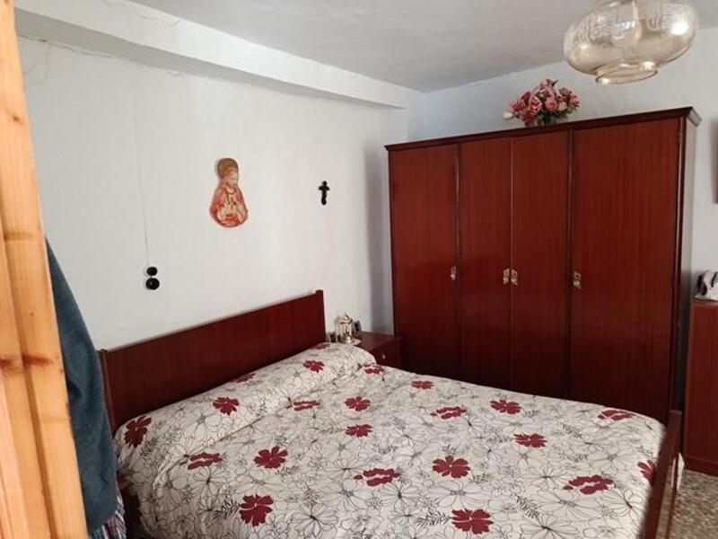 3 bedroom Country House for sale 3 bedroom Country House for sale